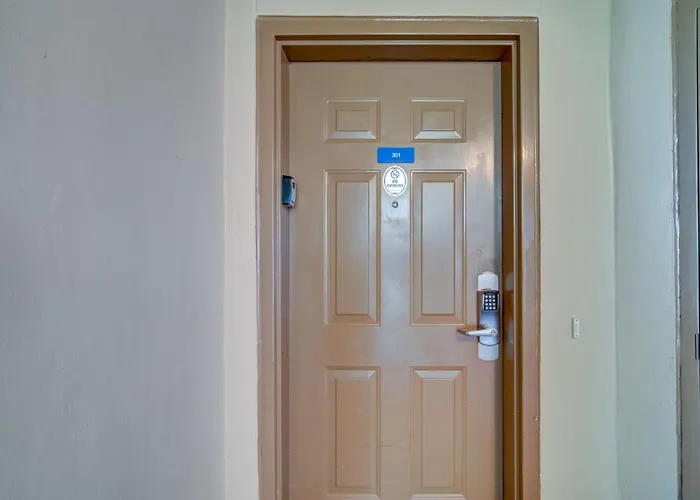 Crystal Shores W 301 By Collection Apartment *