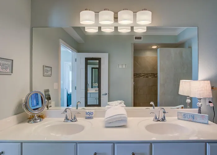 Crystal Shores W 301 By Collection Apartment